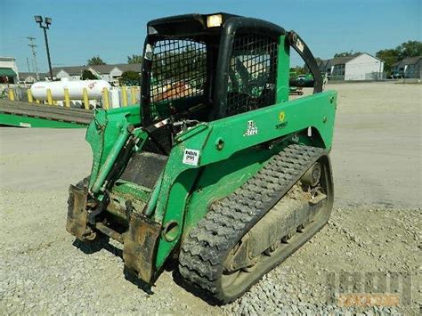 d322 skid steer